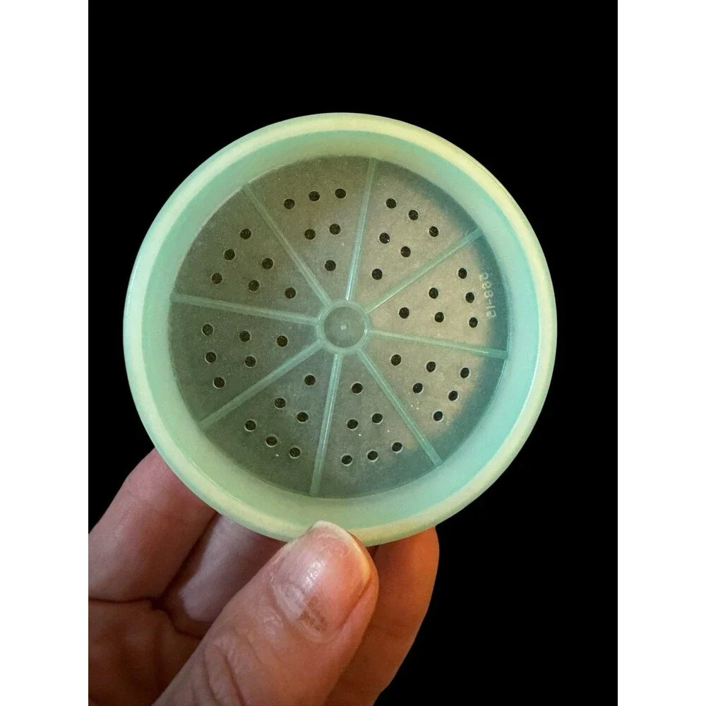 Tupperware vintage wagon